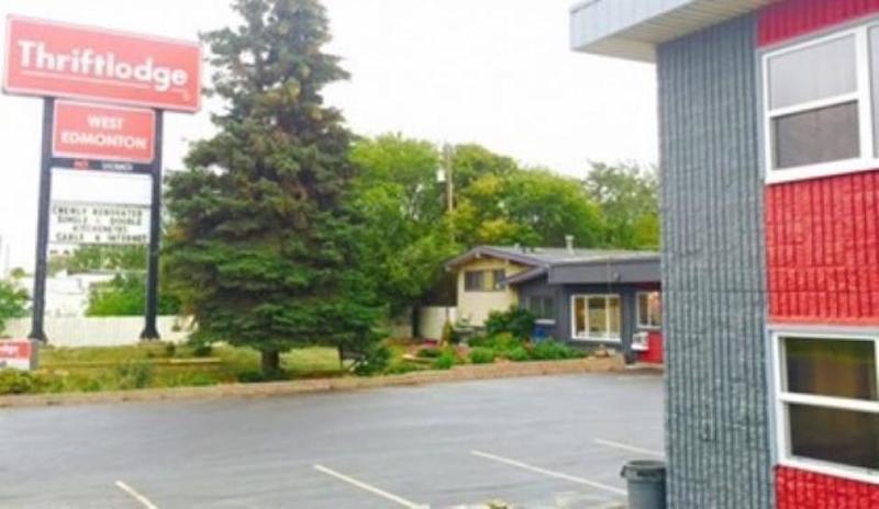 Thriftlodge Edmonton Buitenkant foto
